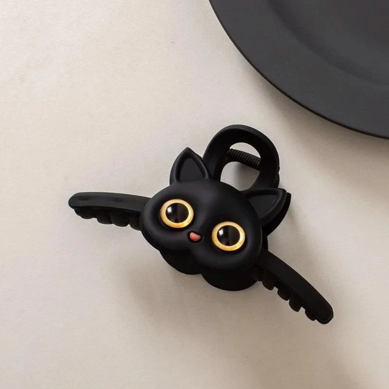 Cute Cartoon Cat Hairpins for Women – Black & White Fashion Claws Clips