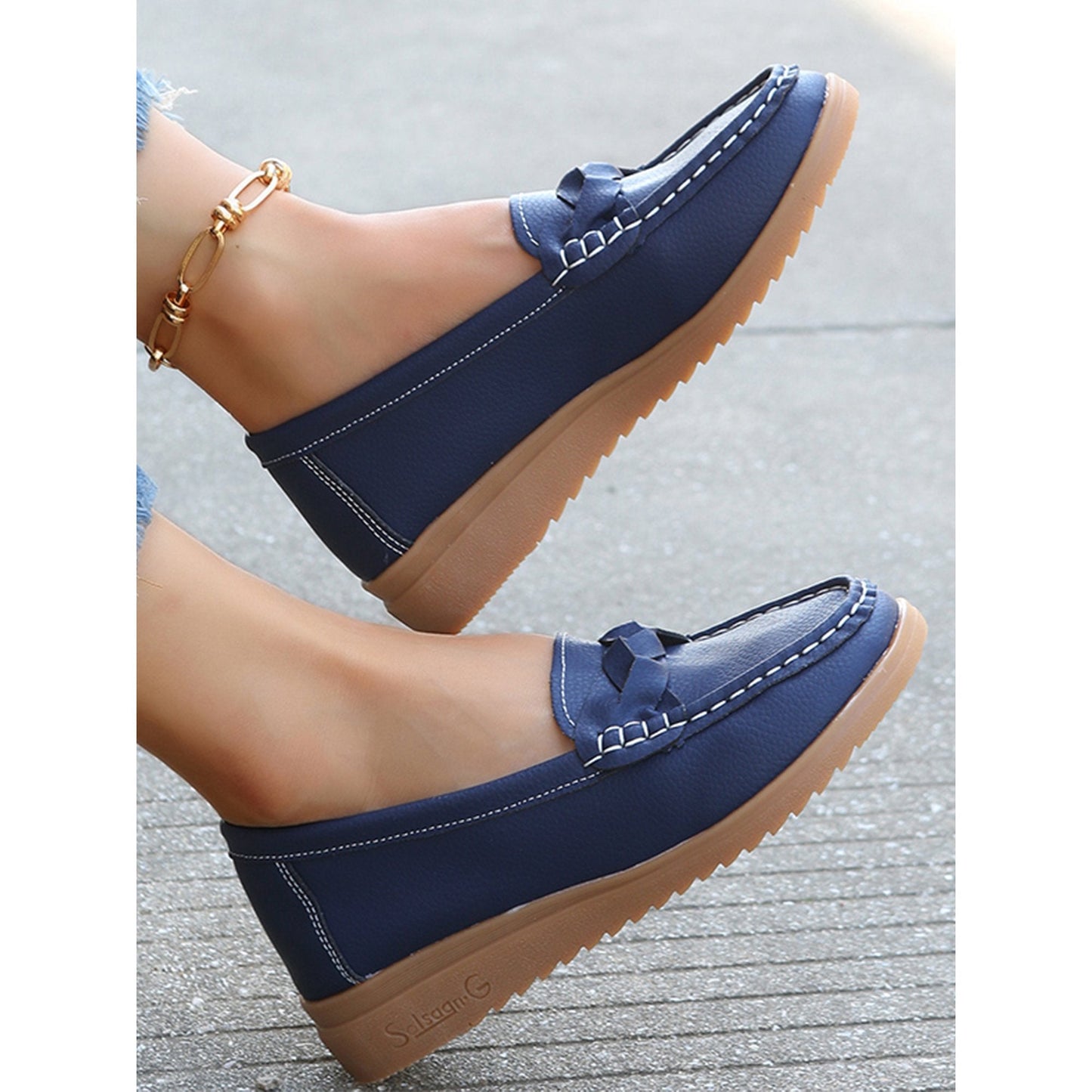 Women’s Casual Leather Loafers for All-Day Comfort