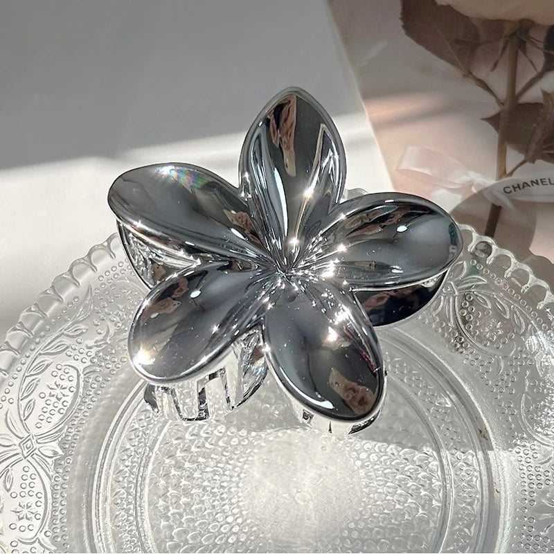 Large Boho Flower Hair Claw Clips for Women, Stylish Hairpins & Barrettes for Beach & Everyday Wear