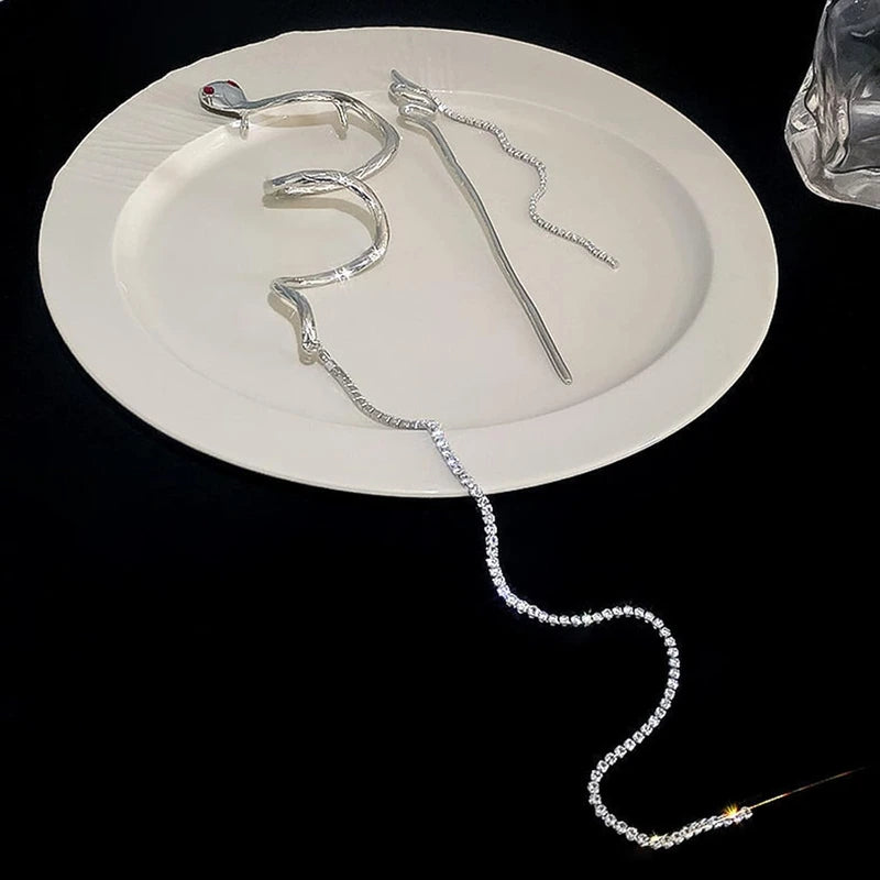 Elegant Snake Tassel Hair Clip – Luxury Chinese-Style Accessory