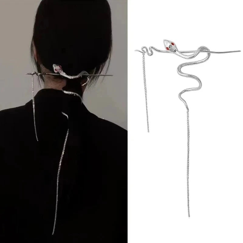 Elegant Snake Tassel Hair Clip – Luxury Chinese-Style Accessory