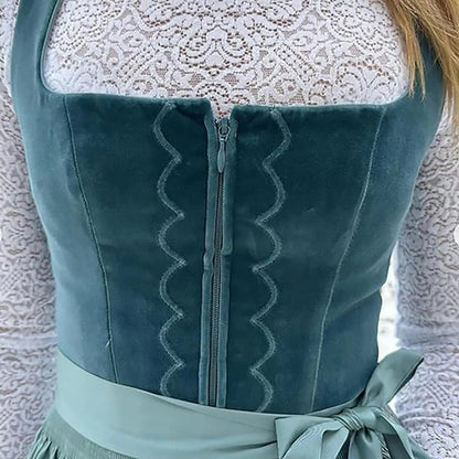 Elegant Vintage Oktoberfest Dirndl Dress